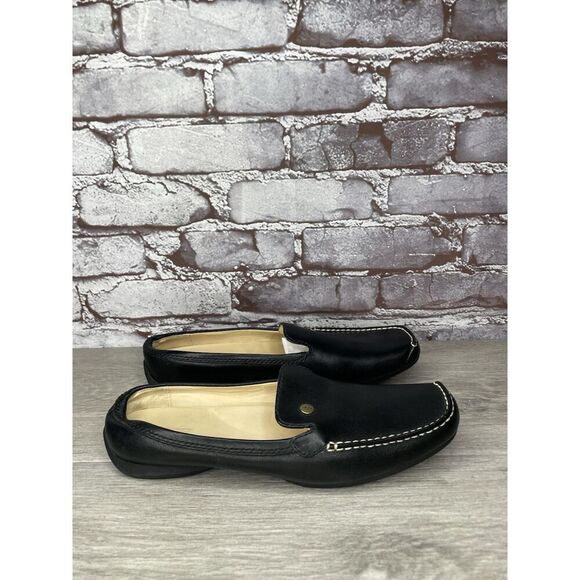 UGG Australia Black Leather Button Driving Loafers Shoes Women’s Sz 8M US/39EU - Picture 3 of 16